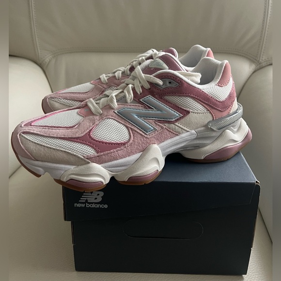 New Balance 9060 Rose Pink U9060FRL - Women’s Size 7.5 US - Pink White Shoes NEW - Picture 5 of 11